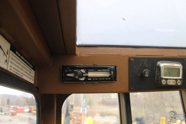 2005 Tigercat 240B Log Loader